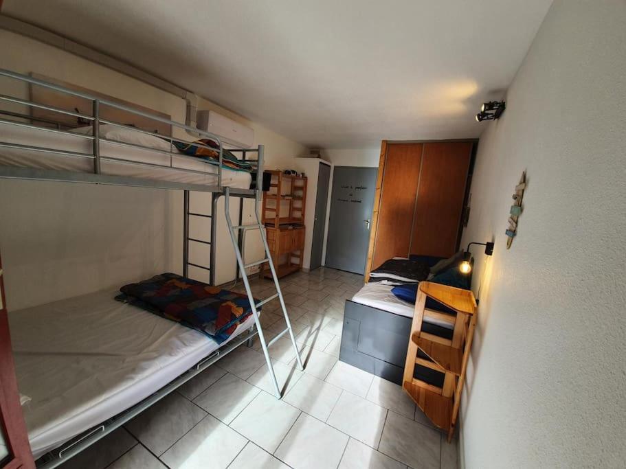 Studio de 23 M2 avec jardinet 400M de la plage Le Barcarès Extérieur photo
