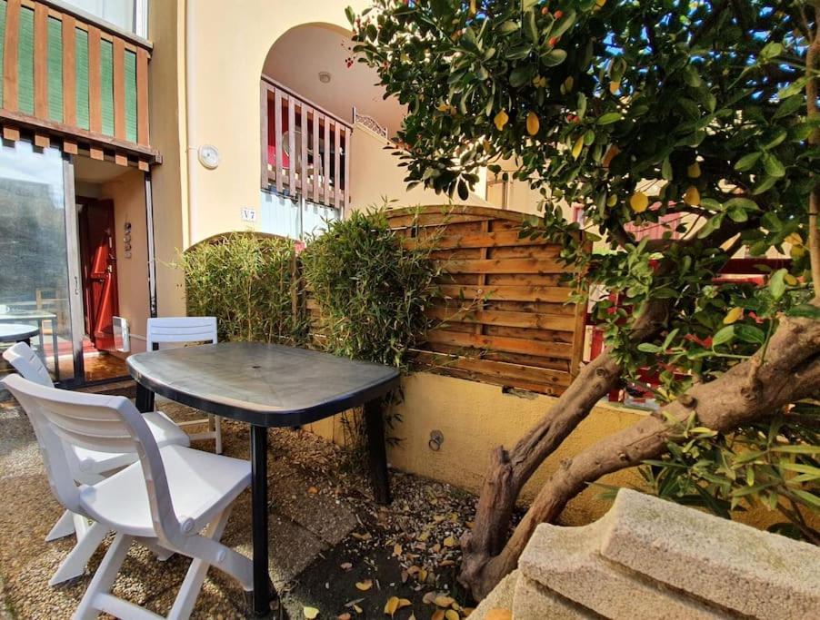 Studio de 23 M2 avec jardinet 400M de la plage Le Barcarès Extérieur photo